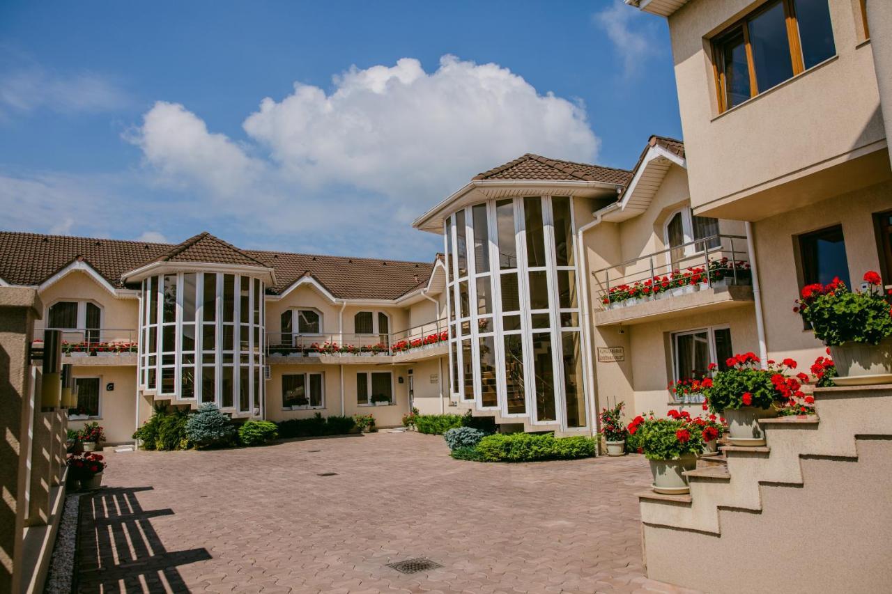 Villa Brussels Deva Exterior photo